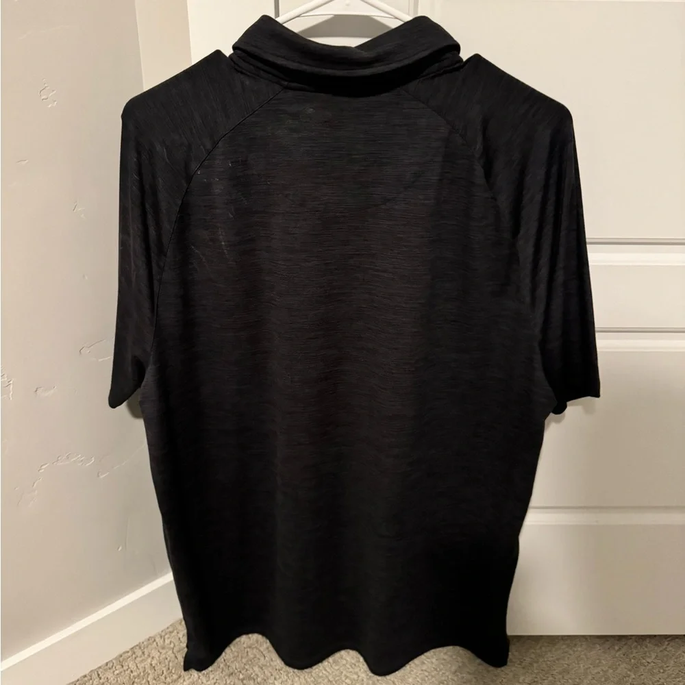 Men’s Hurley polo.. super soft and in great condition. - Picture 3 of 3